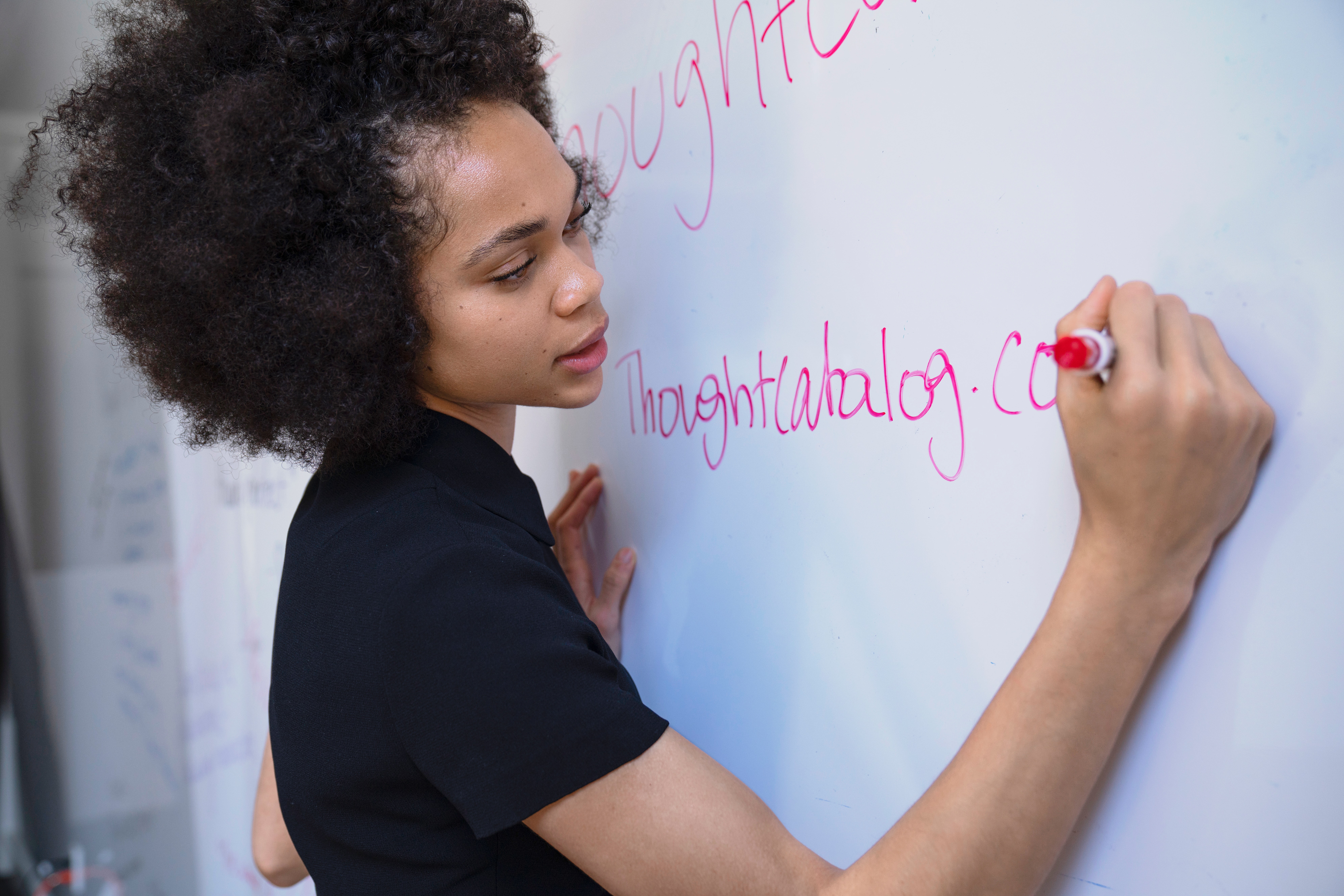 thought-catalog-xHaZ5BW9AY0-unsplash Online Vs. In-Class TESOL Certifications