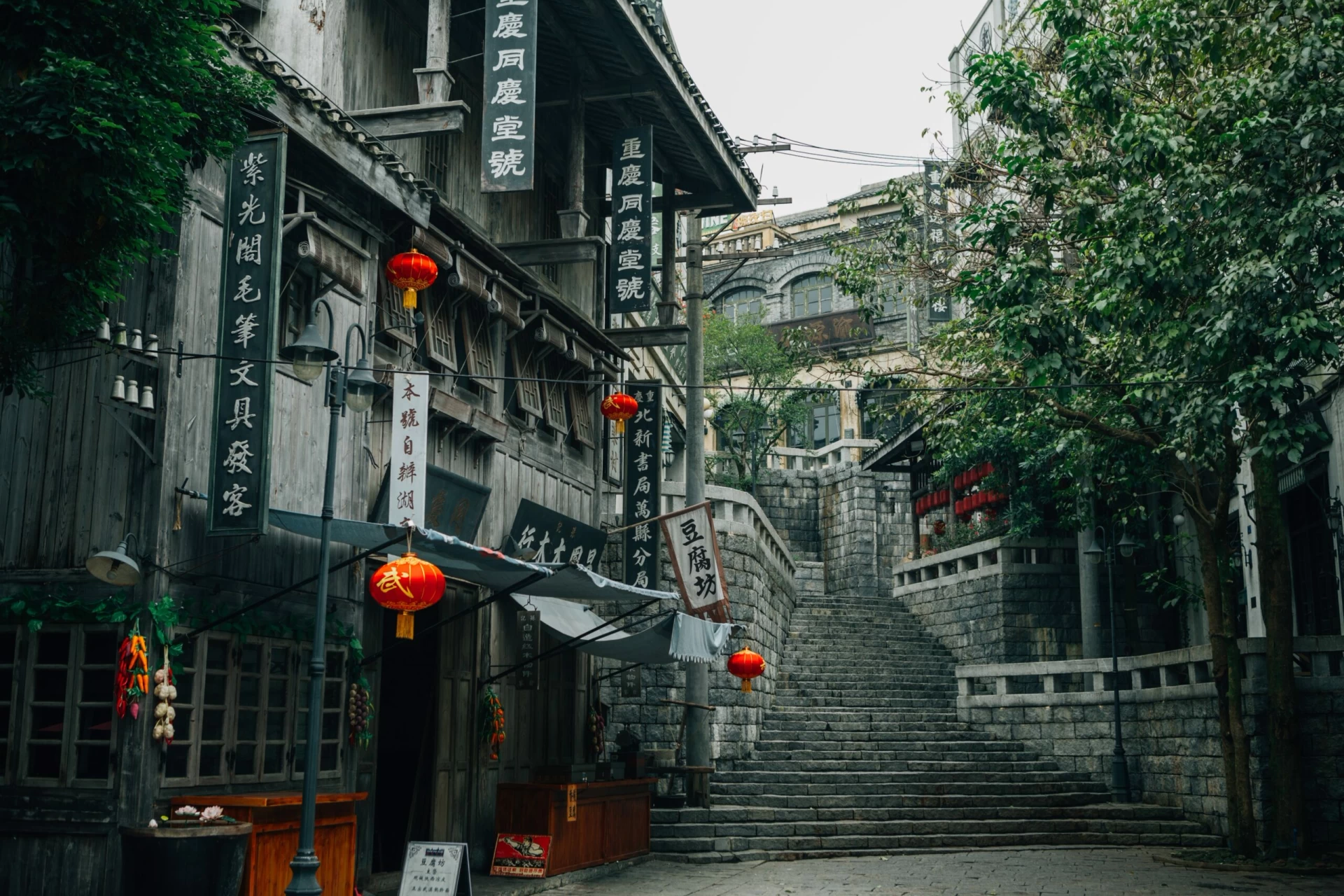 denny-ryanto-naOfJ3DlfPM-unsplash What Are the Different TEFL/TESOL Course Types in China?