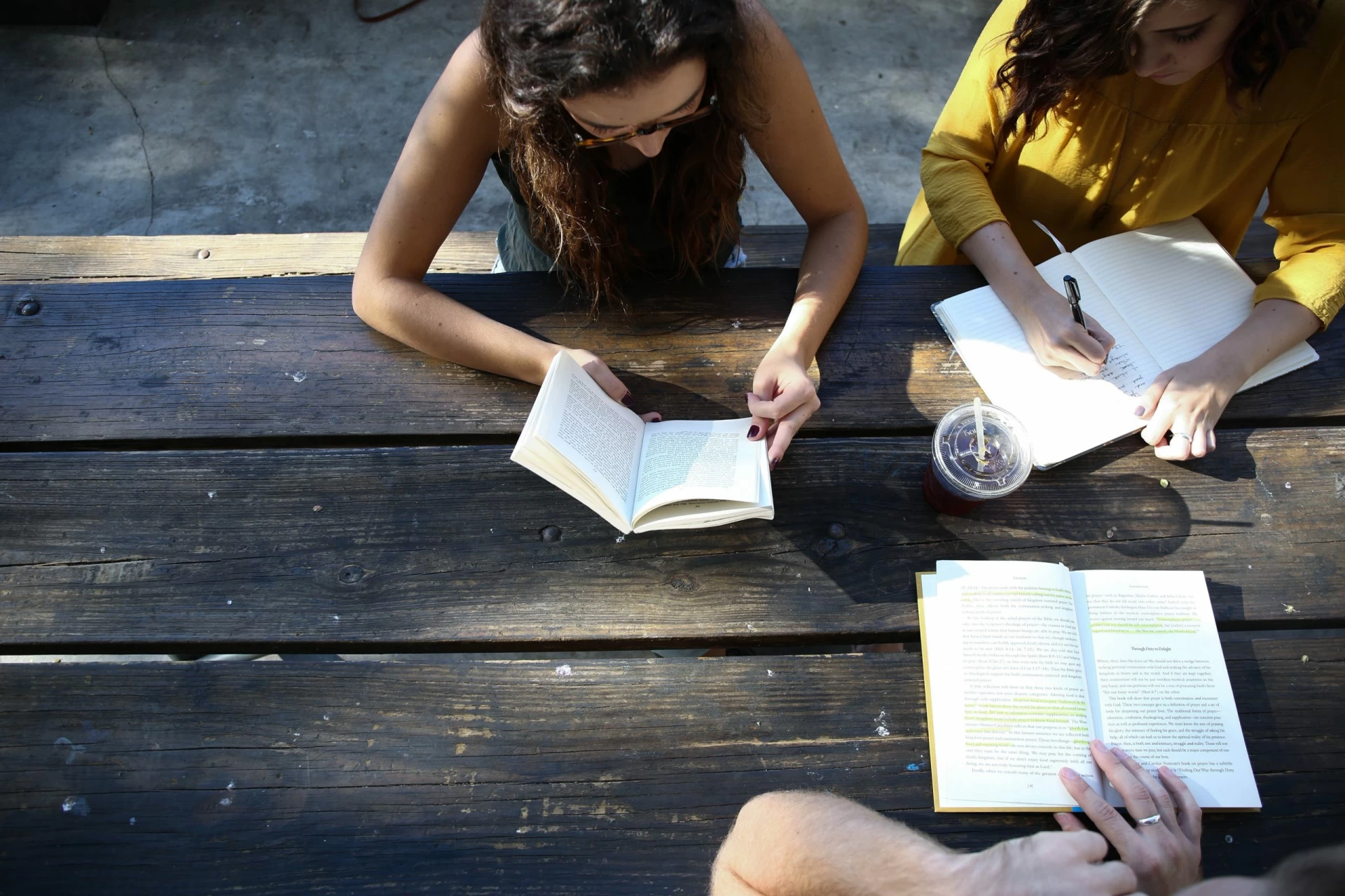 alexis-brown-omeaHbEFlN4-unsplash (1) The Power of Accredited Online TEFL Certification Programs