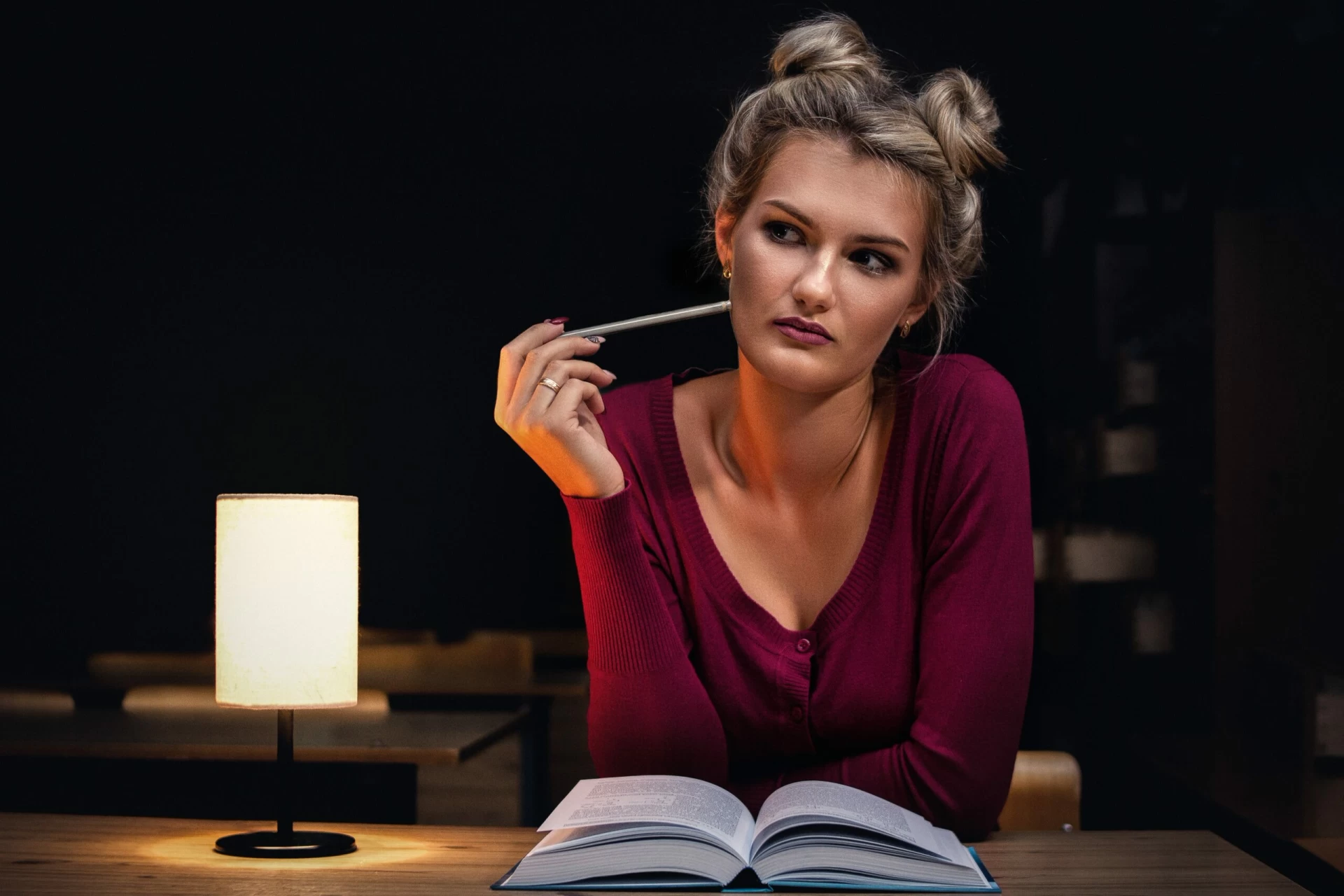 andrey-zvyagintsev-Eyg5Z7ARjWk-unsplash (2) How Do You Get TEFL Certification?