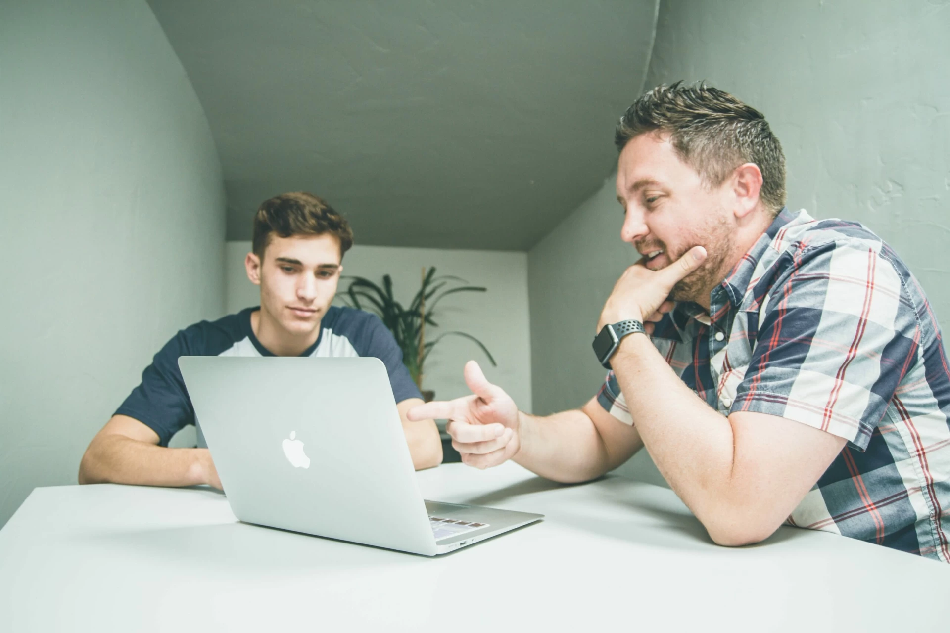 neonbrand-y_6rqStQBYQ-unsplash How to Get TESOL Certificate in the Philippines?