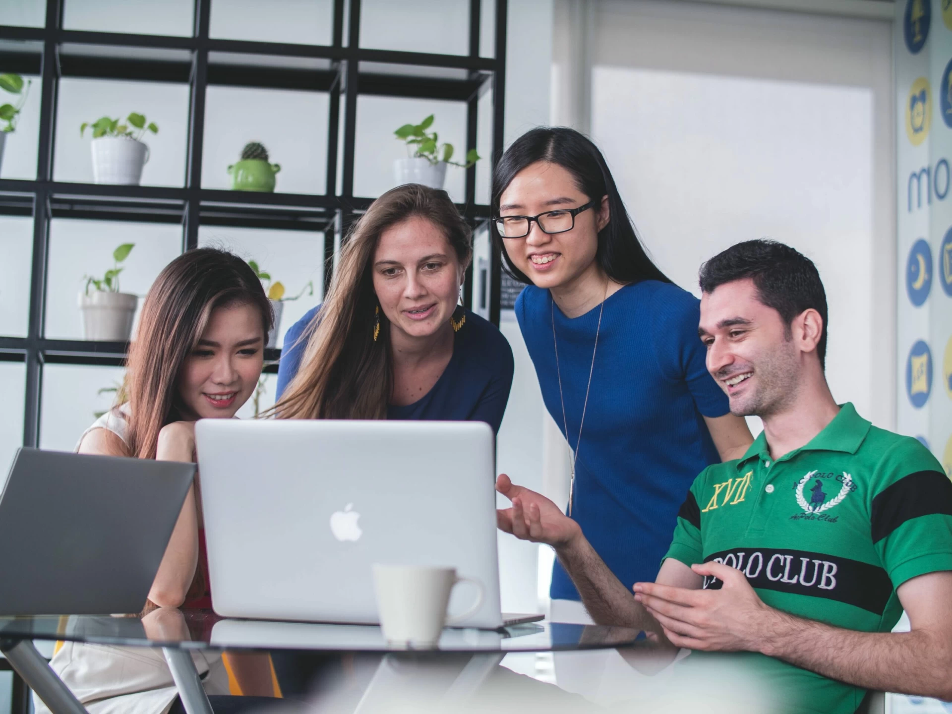 mimi-thian-vdXMSiX-n6M-unsplash How Many TEFL Hours Do You Need?